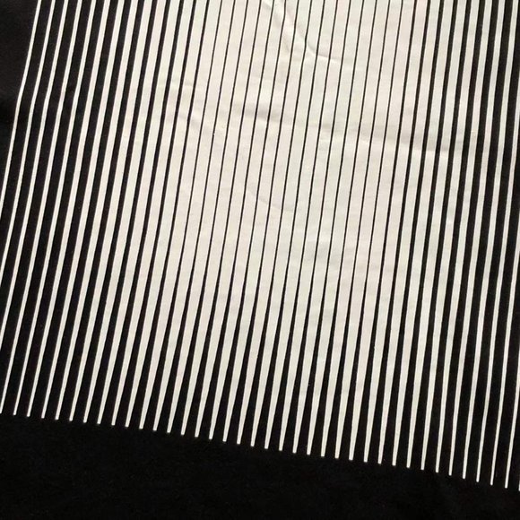 Cavermpt Black Short Sleeve City Skyscraper Print T-Shirt - Picture 15 of 15